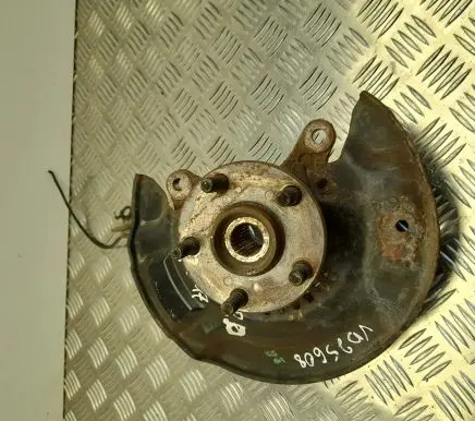 Toyota Verso-S Front wheel hub F54RW8559