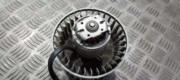 Renault Espace III Heater fan/blower 0130063506