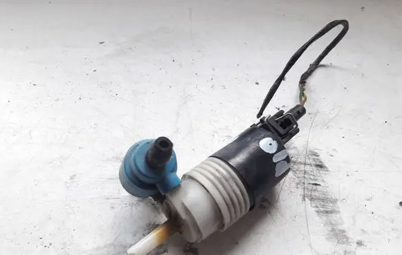 Ford Galaxy Windscreen/windshield washer pump 1H6955651