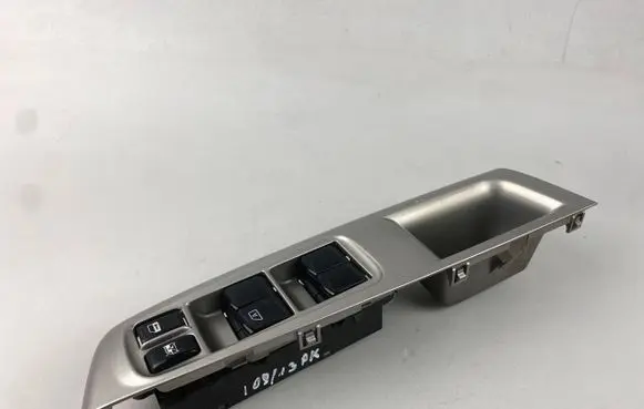 Subaru Impreza III Electric window control switch 94266FG030