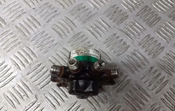 Nissan Micra Fuel distributor 8200584034