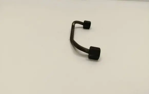 Volkswagen Touareg II Fuel injector supply line/pipe 110723 U241CDD