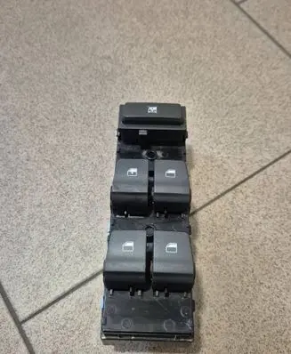 Hyundai i30 Electric window control switch 93571G3000