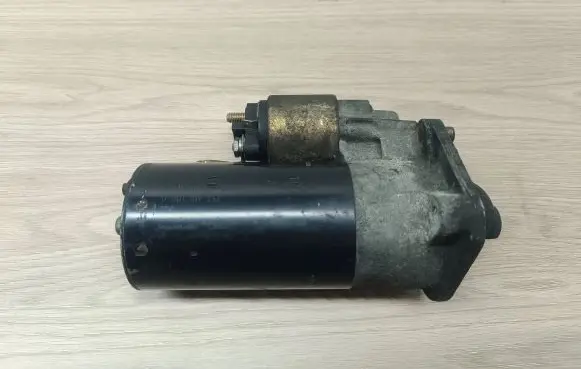 Volvo V70 Starter motor 0001109252