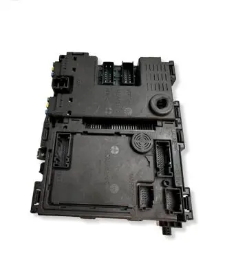 Peugeot 206 Fuse module 9626460880