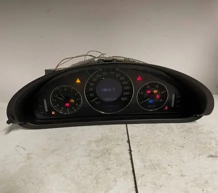 Mercedes-Benz CLK A209 C209 Speedometer (instrument cluster) A2095404211