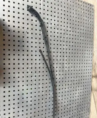 Citroen C4 I Front wiper blade arm 9656189480