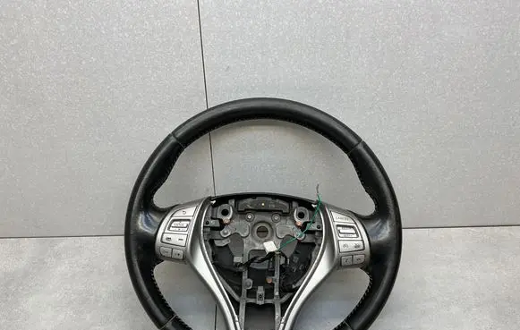 Nissan Qashqai Steering wheel