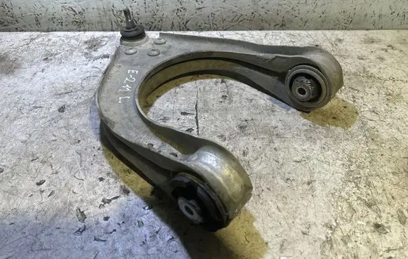 Mercedes-Benz E W211 Front upper control arm/wishbone 