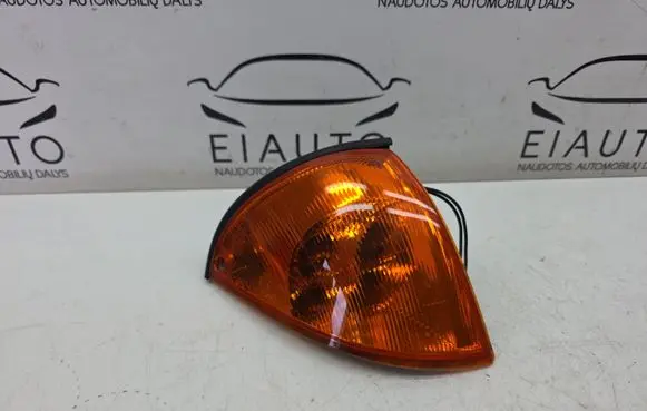 Suzuki Swift I Front indicator light 2181516R 6002