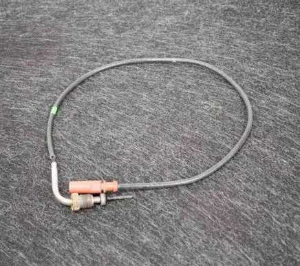 Volkswagen Tiguan Oil temperature sensor 03L906088CL