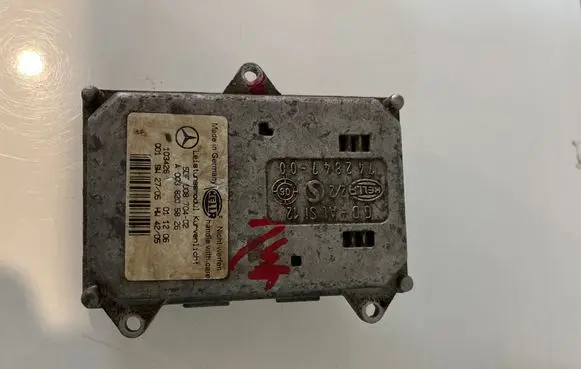Mercedes-Benz E W211 Headlight ballast module Xenon A0038205826 5DF00870402 103426