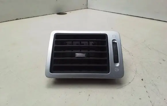 Peugeot 307 Dashboard side air vent grill/cover trim 9634498977