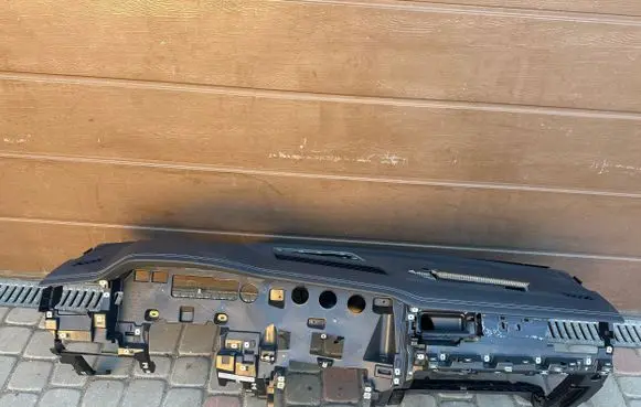 Volkswagen Touareg III Dashboard 761858296