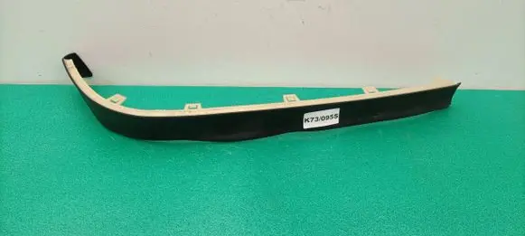 Opel Omega B1 Front bumper lip 90533039