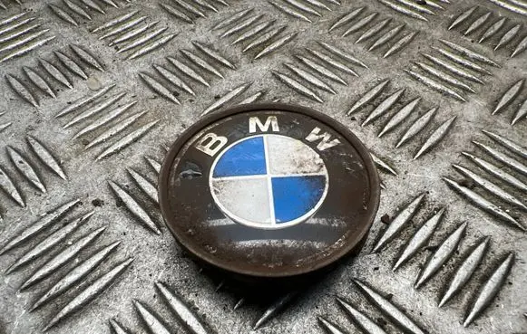 BMW 5 F10 F11 Original wheel cap 6768640