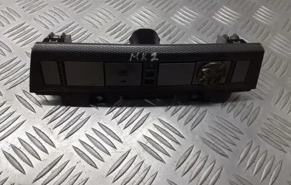 Ford Focus A set of switches 8M51-13D734-A