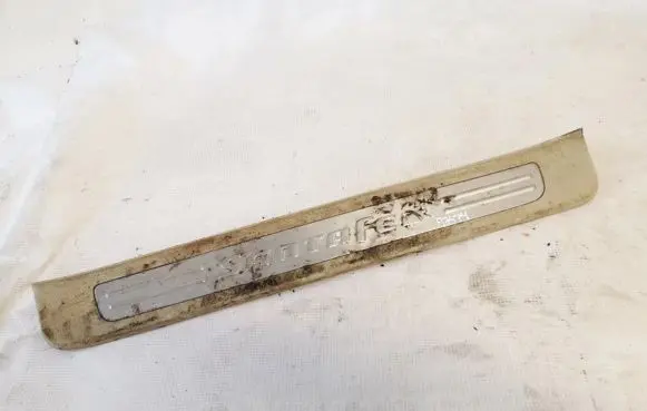 Hyundai Santa Fe Front sill trim cover 858712b000 85871-2b000