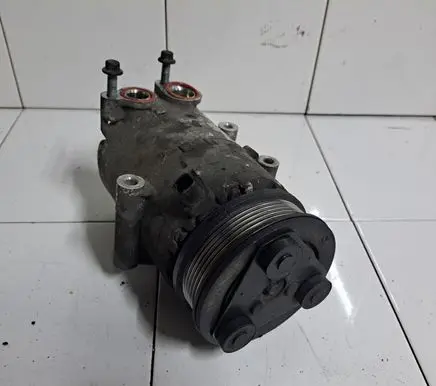 Ford Mondeo MK IV Air conditioning (A/C) compressor (pump) 6G9119DE29DB
