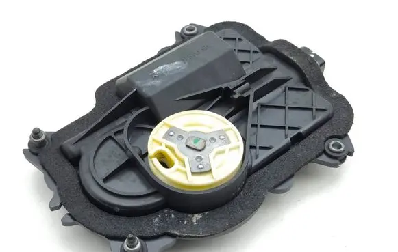 Bentley Flying Spur Front door soft close latching motor 3D0837059B SN3D014856