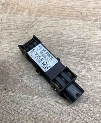 Nissan Almera Tino Airbag deployment crash/impact sensor 0285002067
