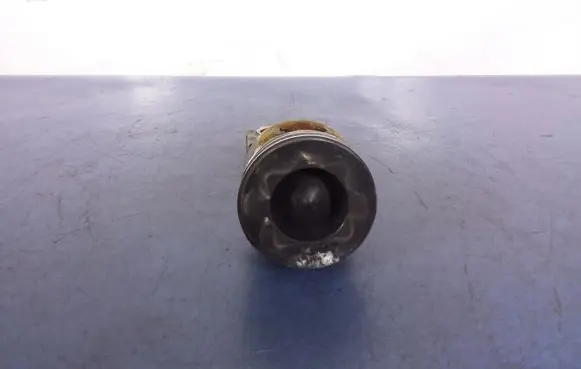 BMW 3 E90 E91 Piston 