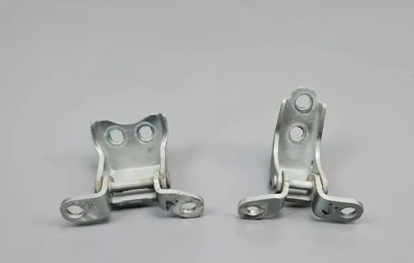 Honda CR-V Front door hinge set 