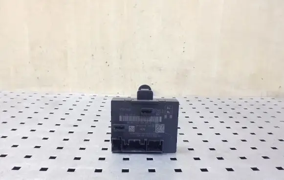 Audi A3 S3 8V Door control unit/module 5Q0959595E 5Q0959595B