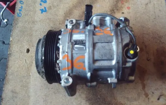 Seat Toledo I (1L) Air conditioning (A/C) compressor (pump) 820803