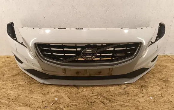 Volvo V60 Front bumper