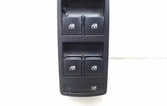 Opel Insignia A Electric window control switch 13305009
