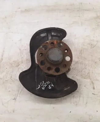 Mercedes-Benz C W204 Front wheel hub spindle knuckle