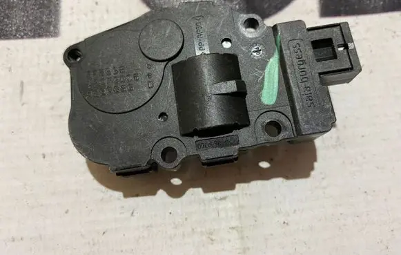 BMW X5 E70 Air flap motor/actuator 929888G