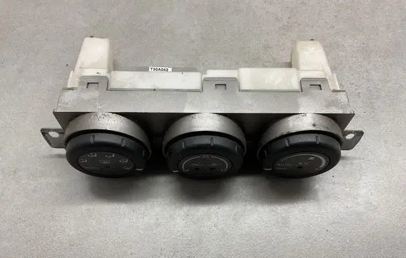 Nissan X-Trail T30 Climate control unit 27500EQ410 C5418 A0200018A04002