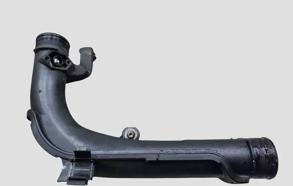 Volkswagen PASSAT B7 Intercooler hose/pipe 1K0145770AE
