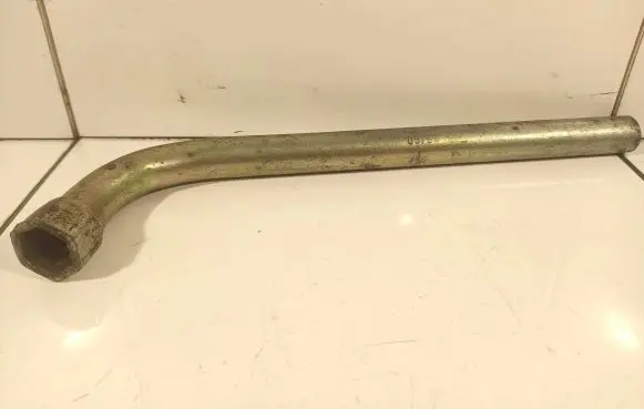 Audi A6 S6 C4 4A Wheel nut wrench 171012219A