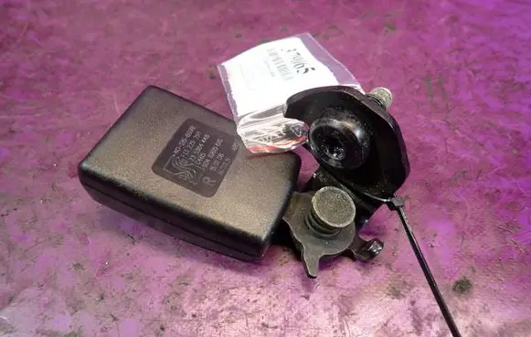 Fiat Punto (199) Front seatbelt buckle
