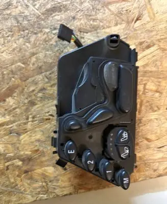 Mercedes-Benz S W220 Seat control switch 2208219351