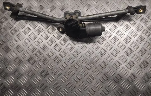 Ford Mondeo Mk III Wiper motor 0390241702 058001124