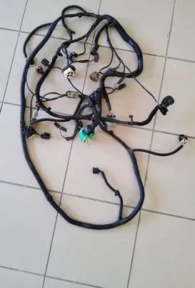 Chrysler Town u0026 Country V Headlight/headlamp wiring loom/harness P68157613AB