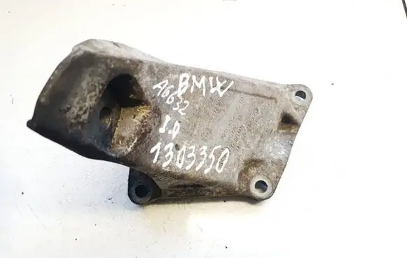Opel Astra H Engine mounting bracket 68572910 22116754615-01