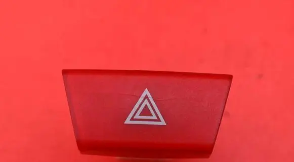 Toyota Aygo AB10 Hazard light switch 84332A-0H010