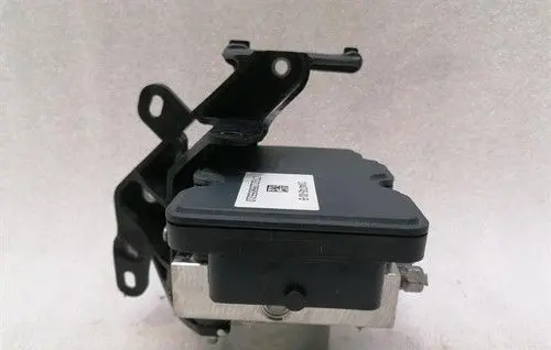 Tesla Model Y ABS Pump 104474500B