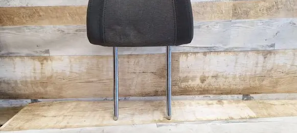 BMW 1 E81 E87 Front seat headrest 