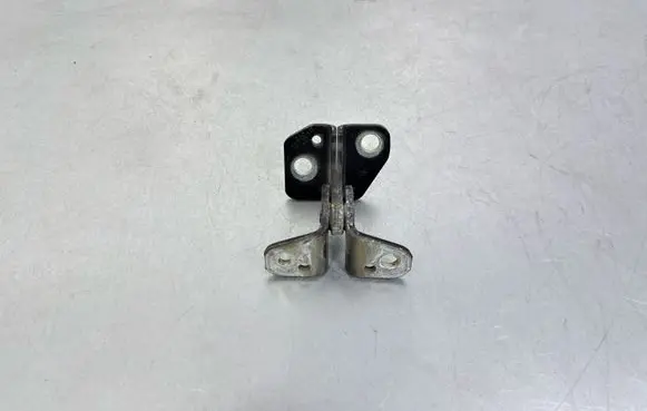 Jeep Grand Cherokee Front door upper hinge