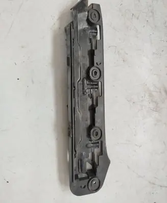 Volkswagen Touran I Front bumper mounting bracket 1T0807935