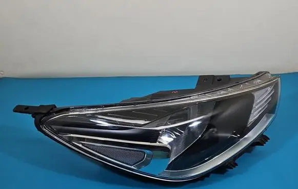 KIA Rio Headlight/headlamp 92102-H8 IMPRK1527437
