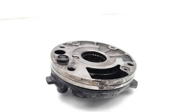 Volvo XC90 Oil pump 3077709