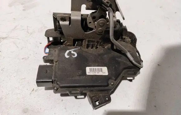 Audi A6 S6 C5 4B Front door lock 4B1837016G