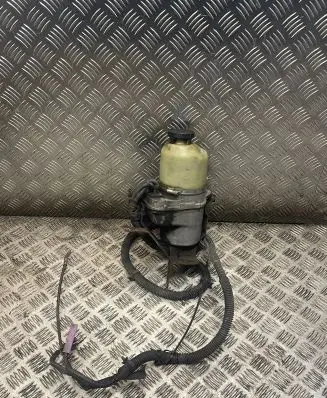Opel Zafira A Power steering pump